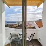 Ladeira Loft - & Sea View شقة *