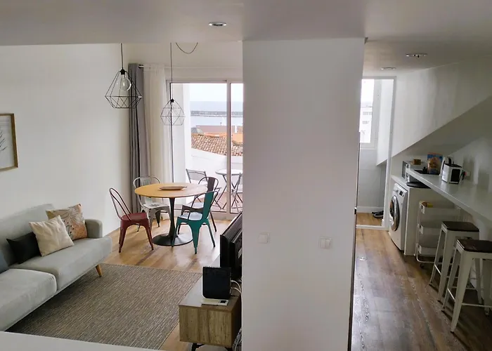 Lägenhet Ladeira Loft - & Sea View *